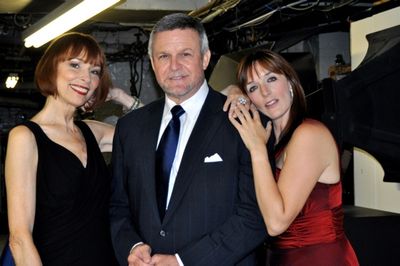 Karen Akers, Ron Raines and Julia Murney Photo